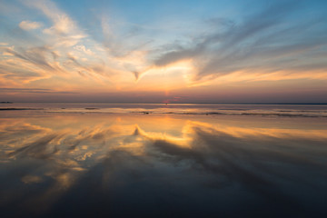 Fototapeta na wymiar Fantastic sunset on the Gulf