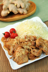 豚肉のしょうが焼き