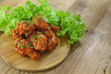 Fried Chicken with garlic sauce,Crispy fried chicken wings with
