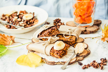 homemade granola bars with pumpkin, banana and peanut butter