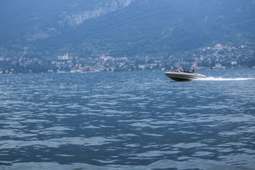 speedboat at como lake