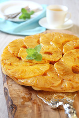 Ananas pie and cup of tea