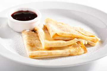 Pancakes with Berries Sauce