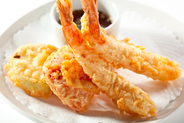 Deep Fried Shrimp with Sauce