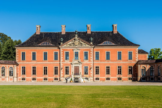 5648 Schloss Bothmer - Corps de Logis