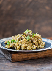 Risotto with brown rice, mushrooms and turmeric