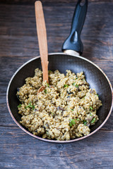 Risotto with brown rice, mushrooms and turmeric