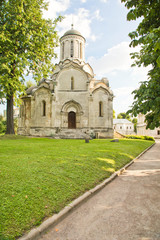 Fototapeta na wymiar church in the park of an ancient monastery