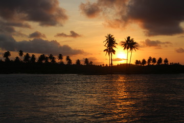 Naklejka premium Pôr-do-sol Pontal de Maracaípe