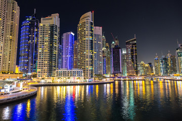 Obraz na płótnie Canvas Dubai marina