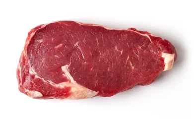 Keuken foto achterwand Steakhouse Verse rauwe biefstuk geïsoleerd op wit, van bovenaf