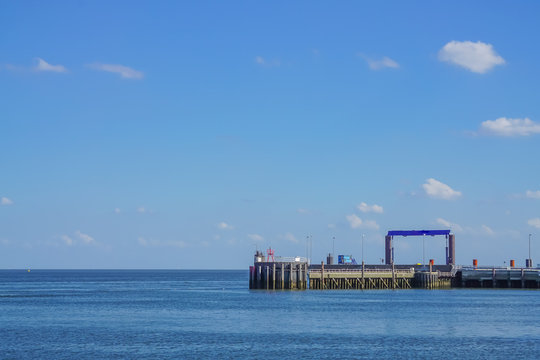 Hafeneinfahrt in Cuxhaven
