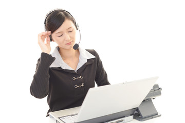 頭痛を訴えるオペレーター