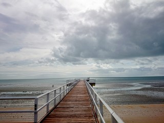 Obraz premium Overcast Jetty