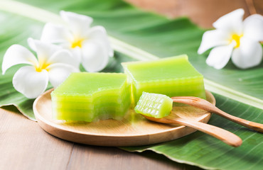  Multi Layer Sweet Cake (Kanom Chan)