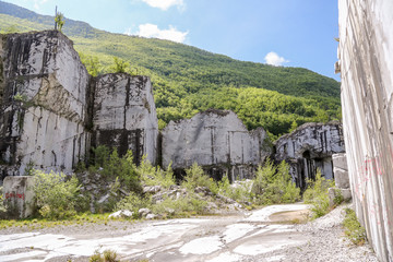 Marmor, Marmorbruch, stillgelegter Marmorbruch, Granit, Steinbruch, Carrara, Italien, Toscana,...