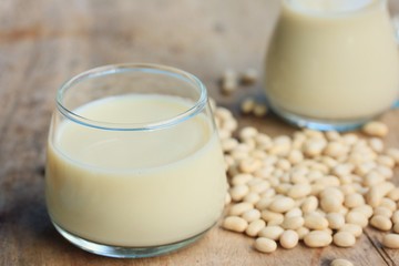 white kidney bean with soy milk