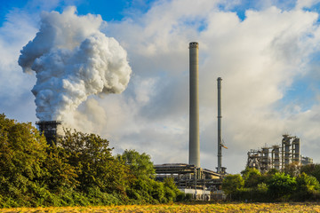 Saarland Kokerei Dillingen in Betrieb -  Coking plant quenching tower