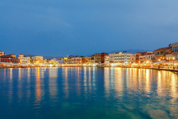 Obraz premium Chania. The old harbor at night.