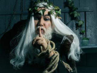 Zeus with rope