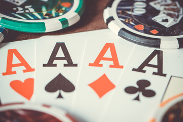 Poker 4 personen chips baked Poker 4 personen chips baked