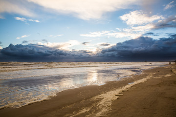Wolken und Wellen