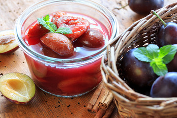 zwetschgenkompott © juefraphoto