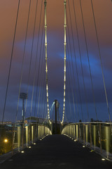 Puente colgante Lugo noche