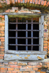 Fototapeta na wymiar Old window with bars