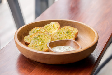 Cheese garlic bread