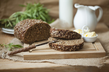 Brown bread with sunflower seeds