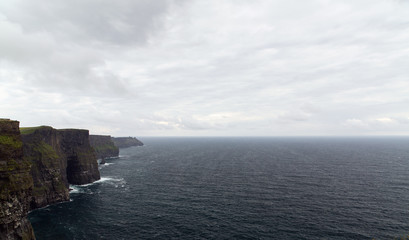 Fototapeta na wymiar cliffs of moher and atlantic ocean in ireland