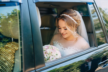 Charming bride in her wedding day © nazariykarkhut