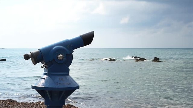 Long distance coin operated monocular binoculars telescope.