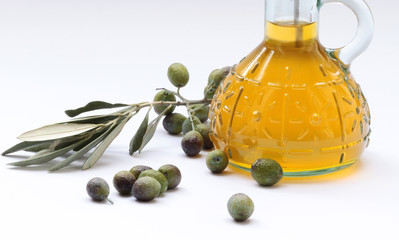 olio di oliva e olive