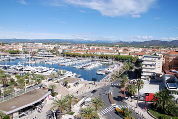Fototapeta premium Vues aériennes depuis la grande roue du port de Saint-Raphaël