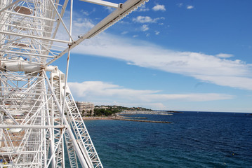 Vues aériennes depuis la grande roue du port de Saint-Raphaël