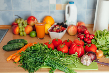 Vegetables on the kitchen table.