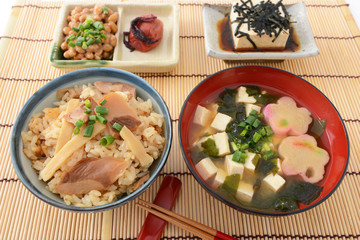 美味しそうな和風定食