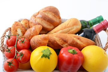 美味しそうなパンとワイン