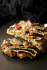 お好み焼き　Japanese Okonomiyaki
