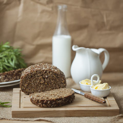 Brown bread with sunflower seeds
