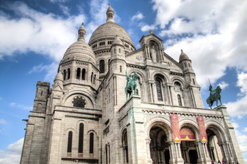 Fototapeta na wymiar The Sacre Coeur in Paris, France.