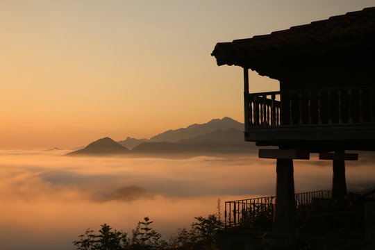 Amaneciendo