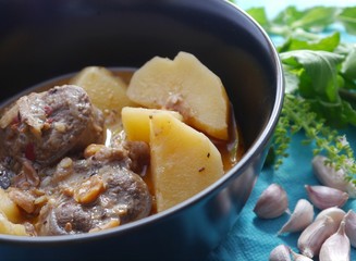MUSSAMAN CURRY