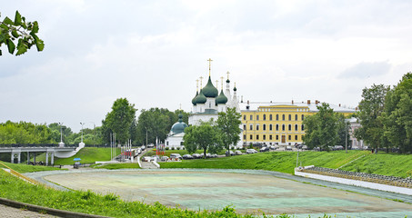 Fototapeta premium Vista de Yaroslavl, Rusia