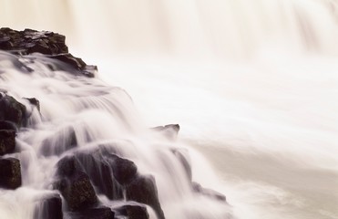 Gullfoss (Goldener Wasserfall), Abenddämmerung, Hochland, Island 