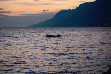 Obraz premium Motor boat in sea