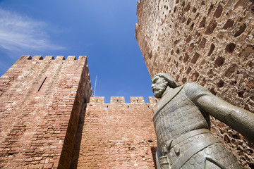 Statue of the king Alfonso III, Castle of Silves, district of Faro, region of Algarve, Portugal