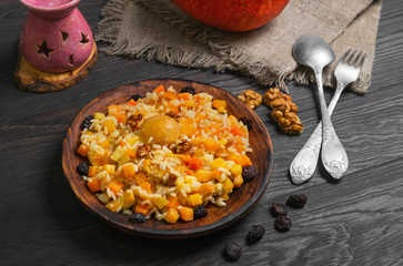 Pumpkin risotto with raisins